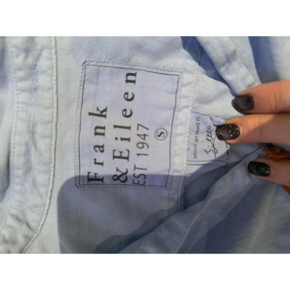 Frank & Eileen Eileen Light Blue Long Sleeve Button-Down Shirt sz S - Picture 2 of 7